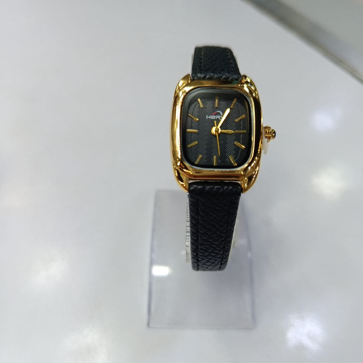 Vintage Square Quartz Watch