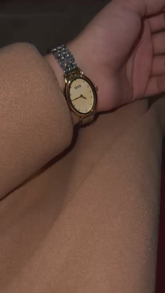 Oval Elegance